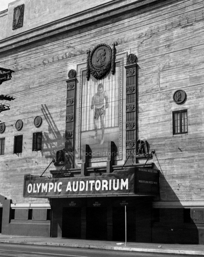 Olympic Auditorium 1951 1 1801 So. Grand Ave. Los Angeles wm.jpg